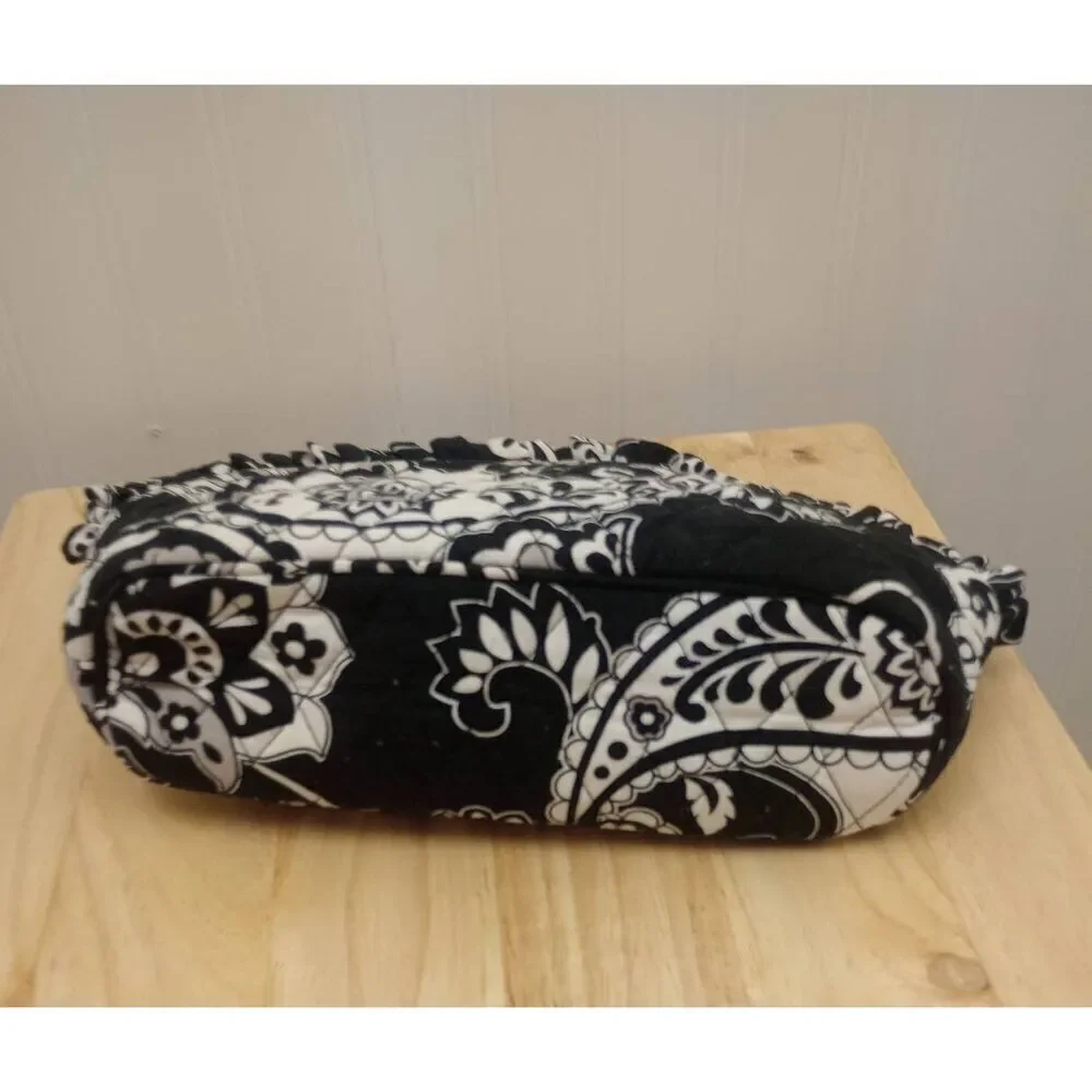 Vera Bradley black and white floral cosmetic bag zip top small
